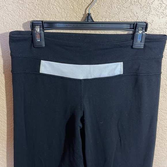 Lululemon groove pant size 4 - Picture 2 of 5